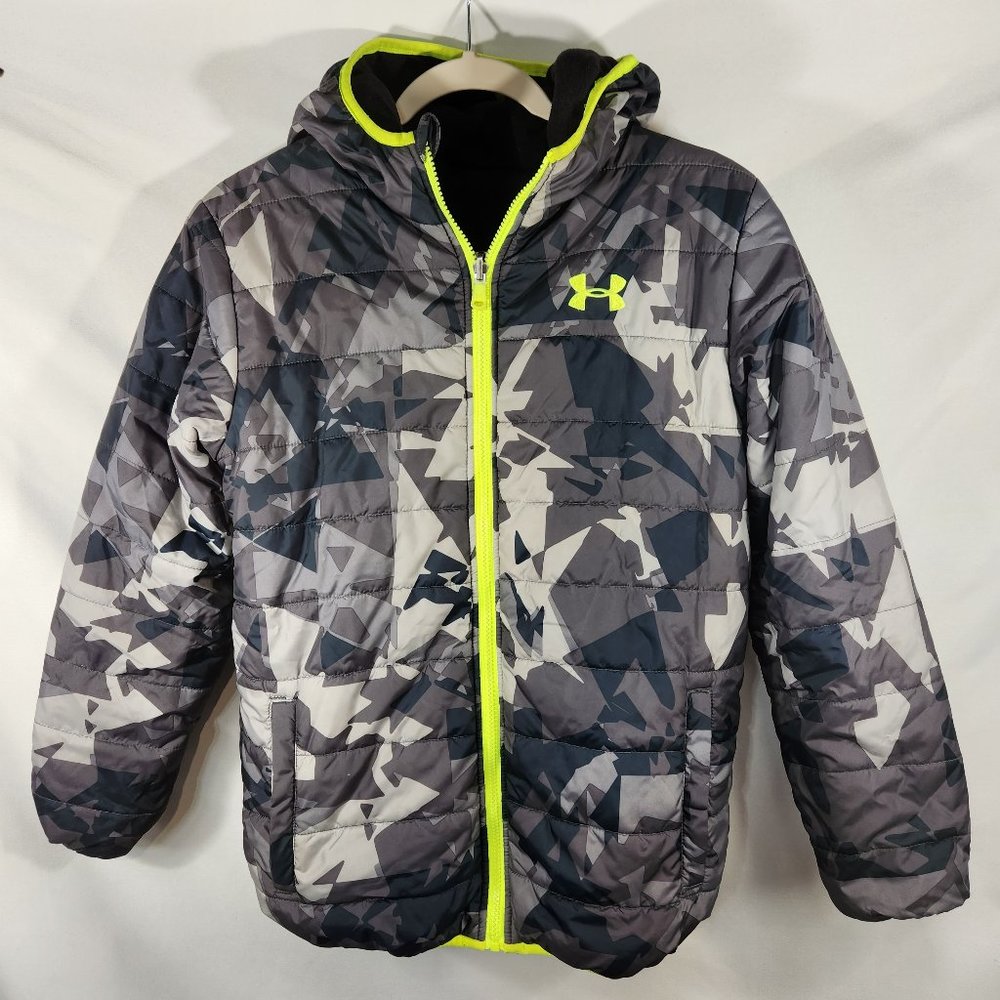 Under Armour Boy's Camo Fleece Reversable Winter Coat Skiing, Tubing Sledding
